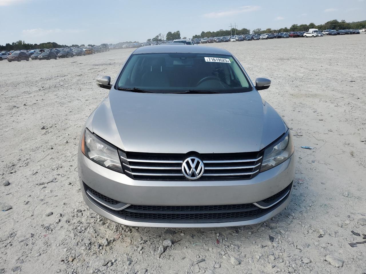 VOLKSWAGEN PASSAT SE
