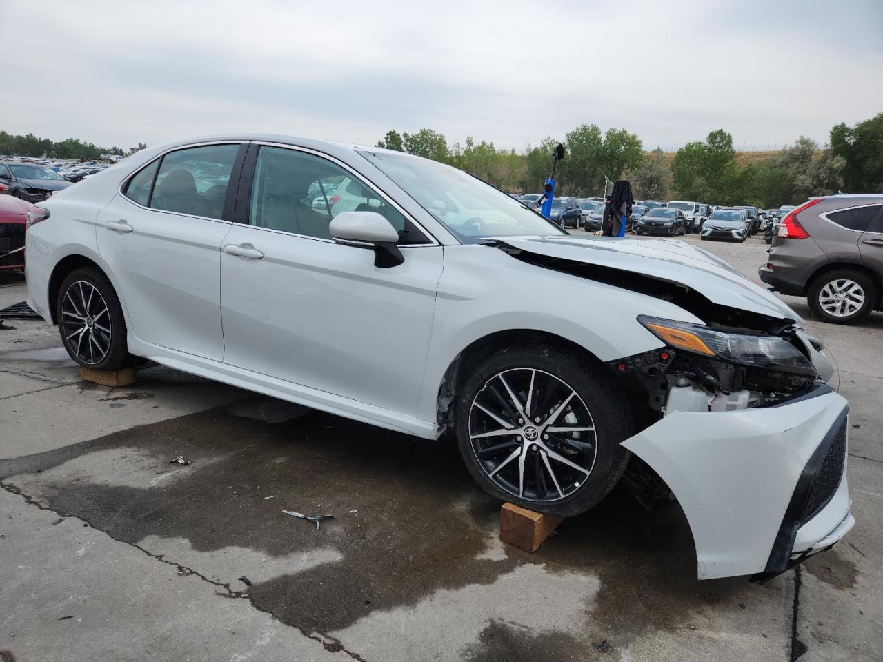 TOYOTA CAMRY SE NIGHT SHADE