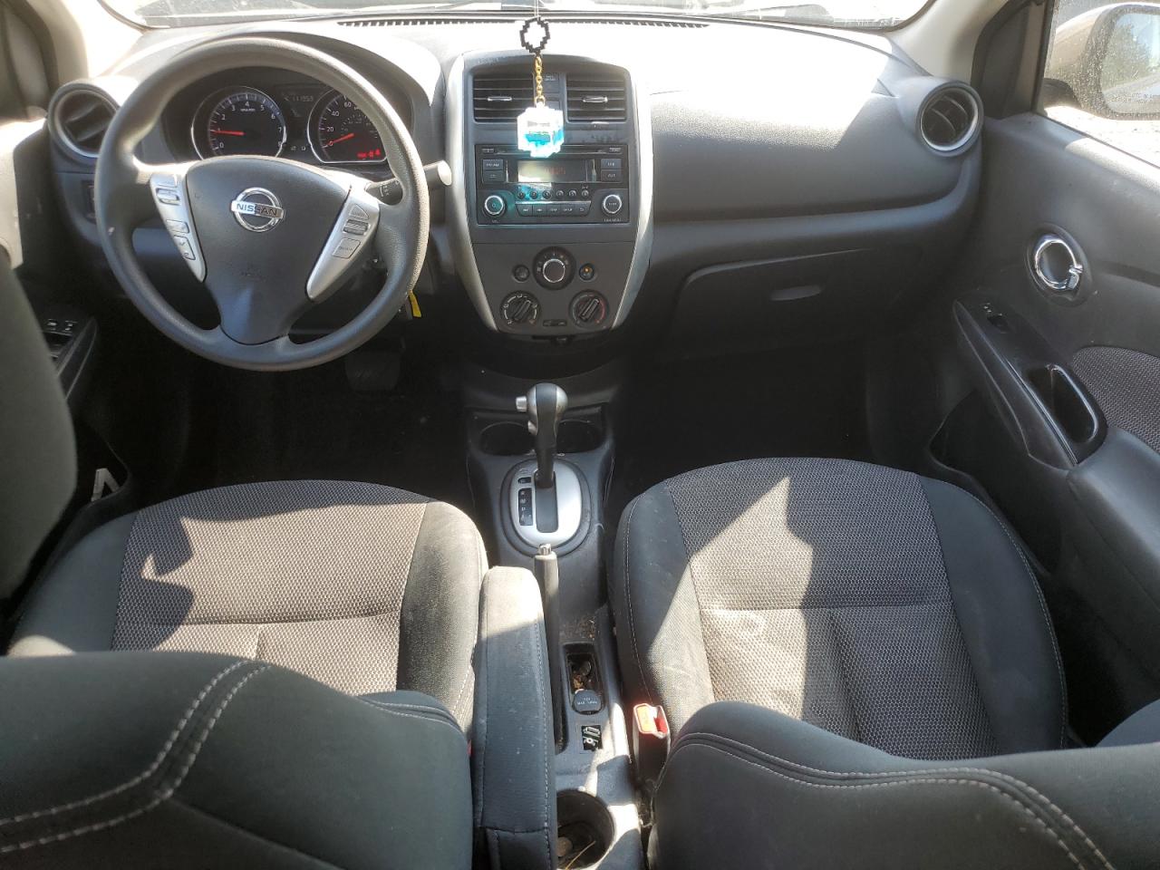 NISSAN VERSA S