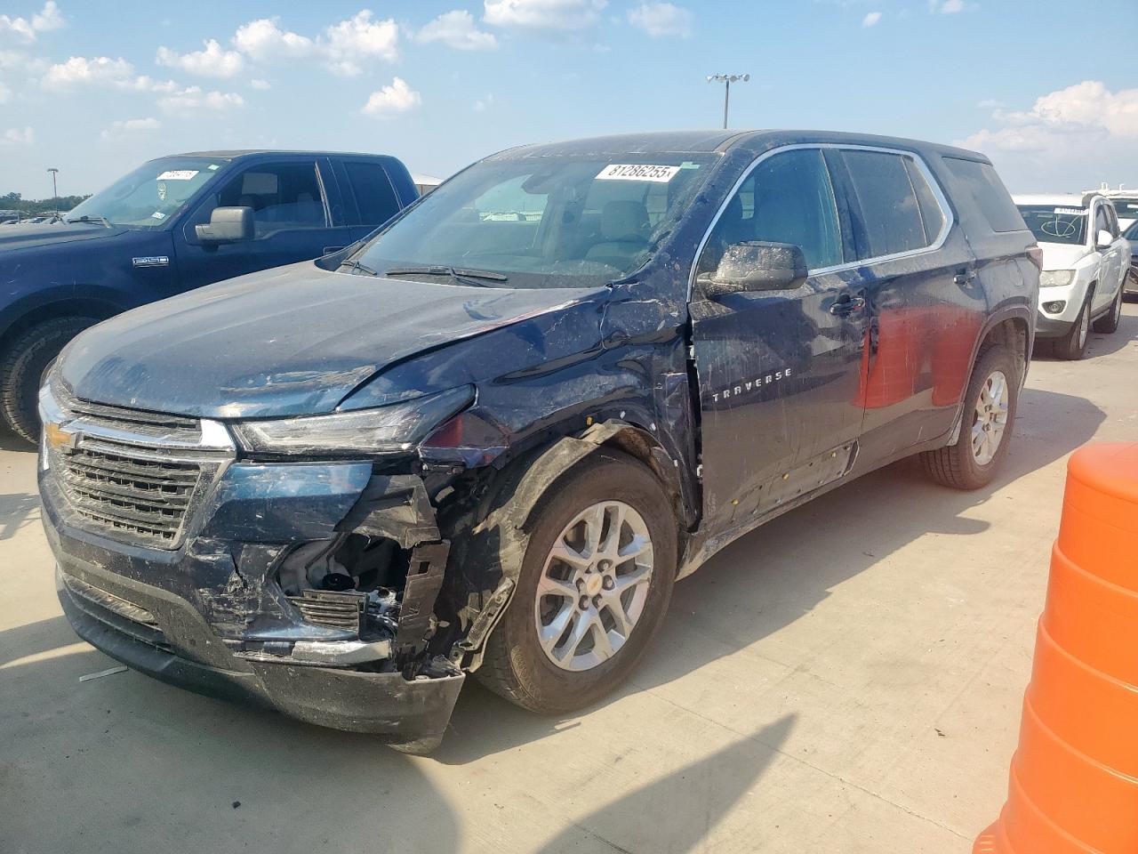 CHEVROLET TRAVERSE LS