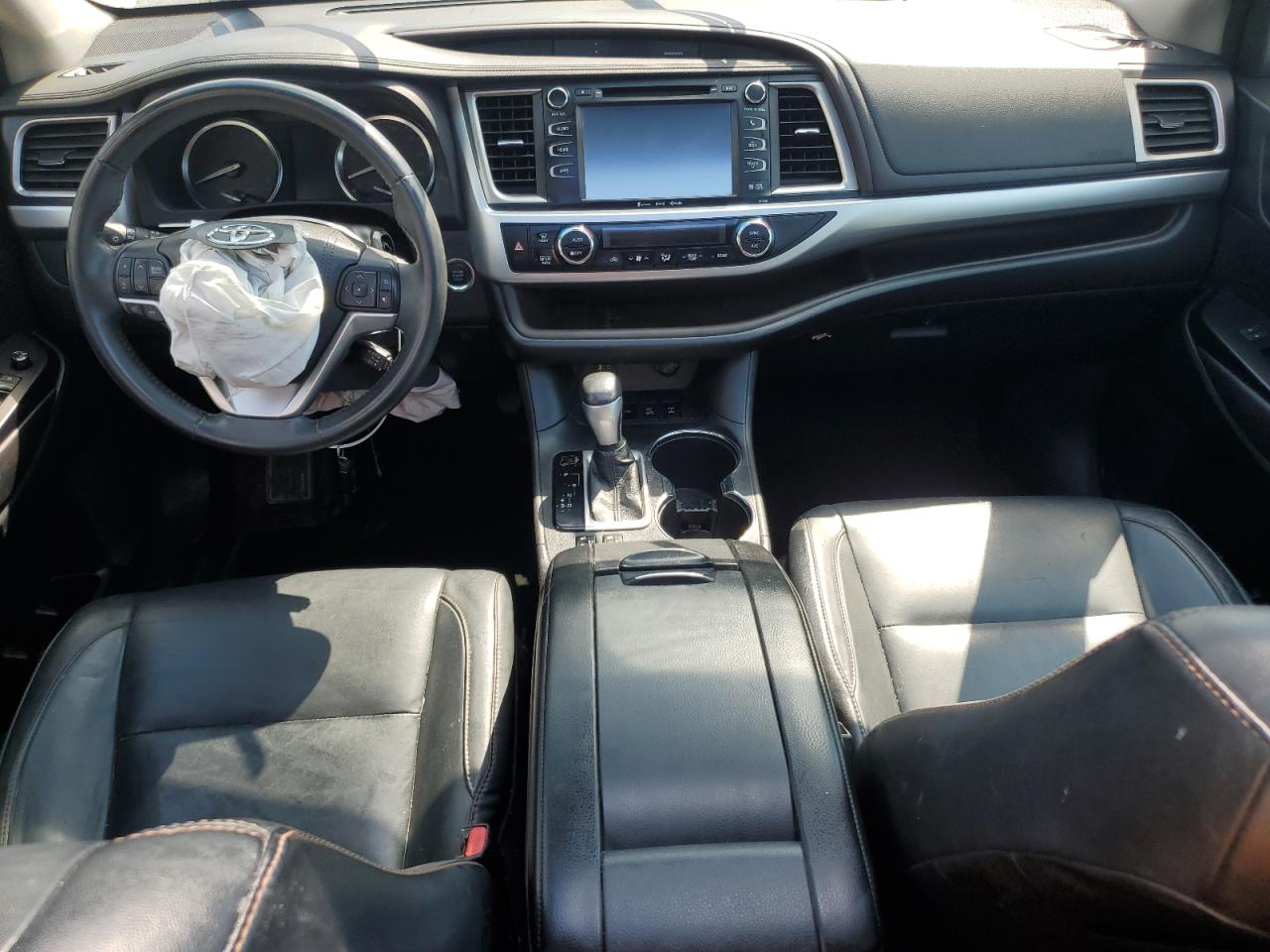 TOYOTA HIGHLANDER XLE