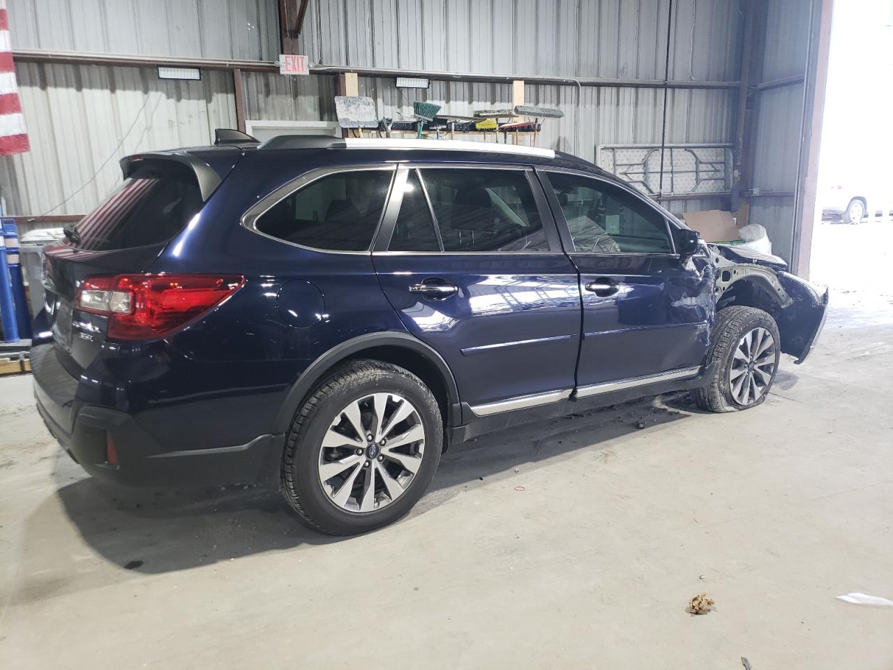 SUBARU OUTBACK TOURING