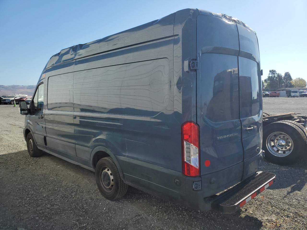 FORD TRANSIT T-250