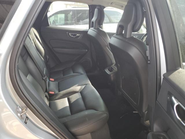 2018 VOLVO XC60 T6 MO YV4A22RK0J1006145