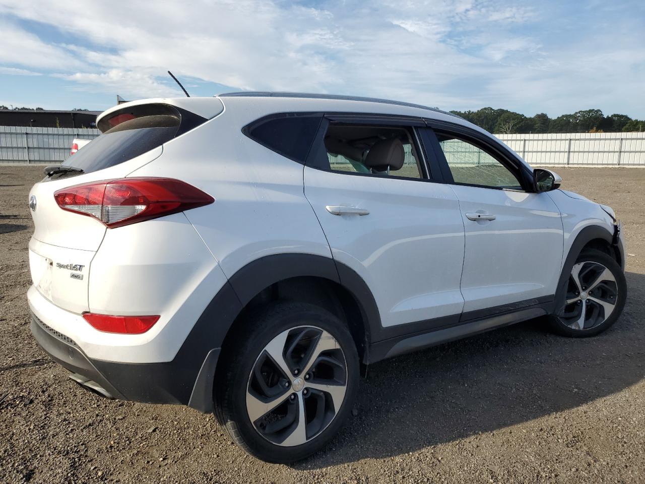 HYUNDAI TUCSON LIMITED