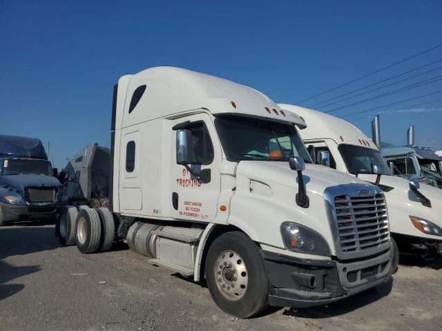 Global Auto Auctions: 2016 FREIGHTLINER CASCADIA 1