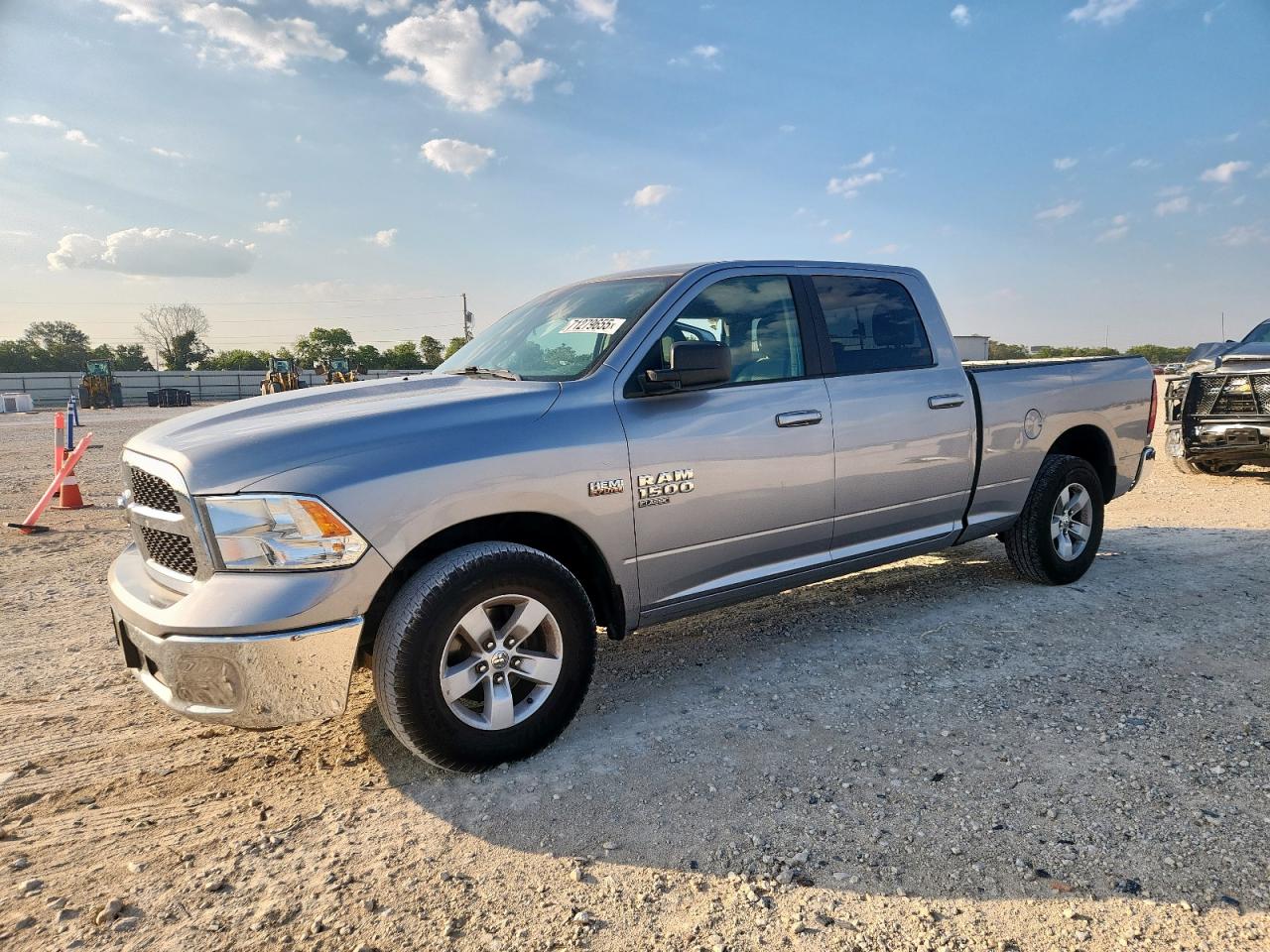 RAM 1500 SLT