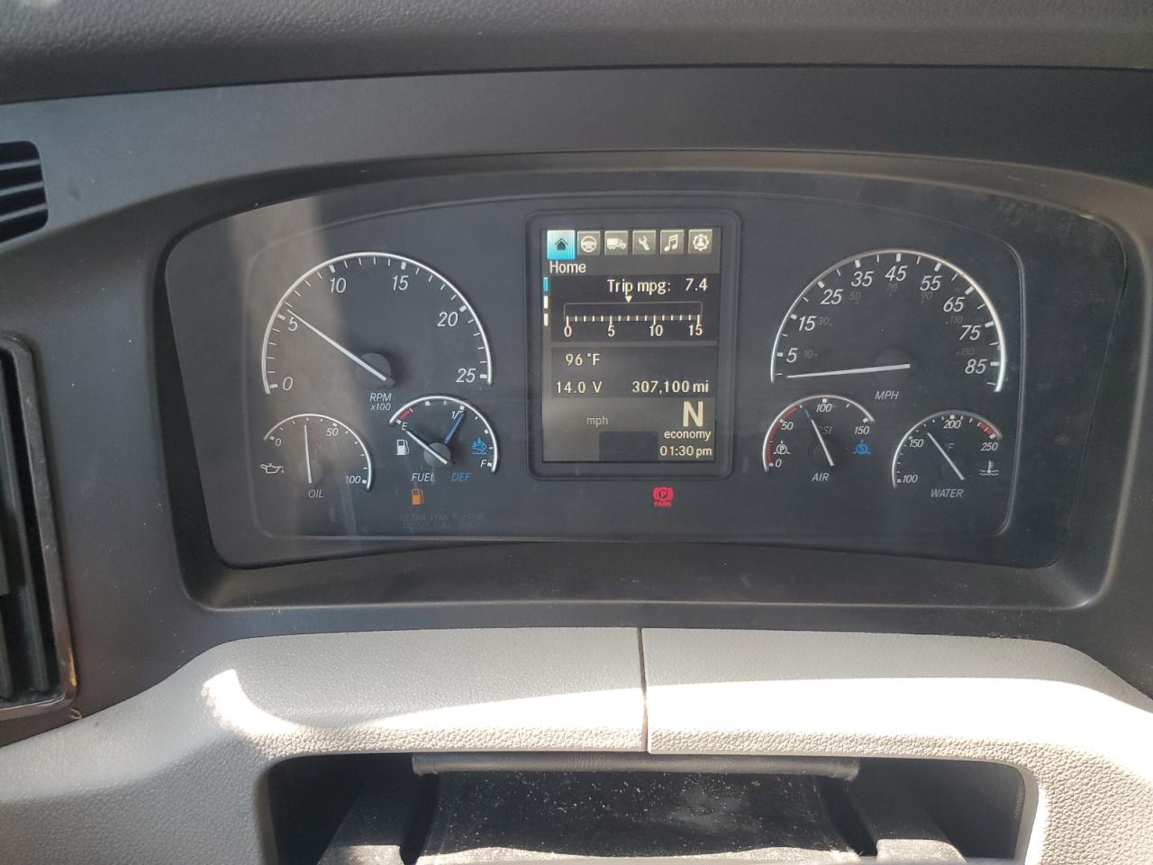 Lot #3242453969 2019 FREIGHTLINER CASCADIA 1