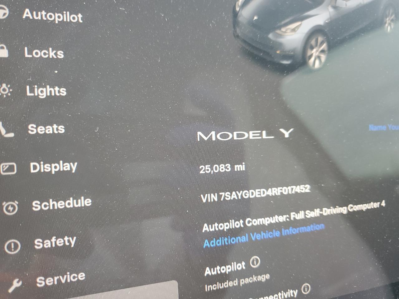 TESLA MODEL Y