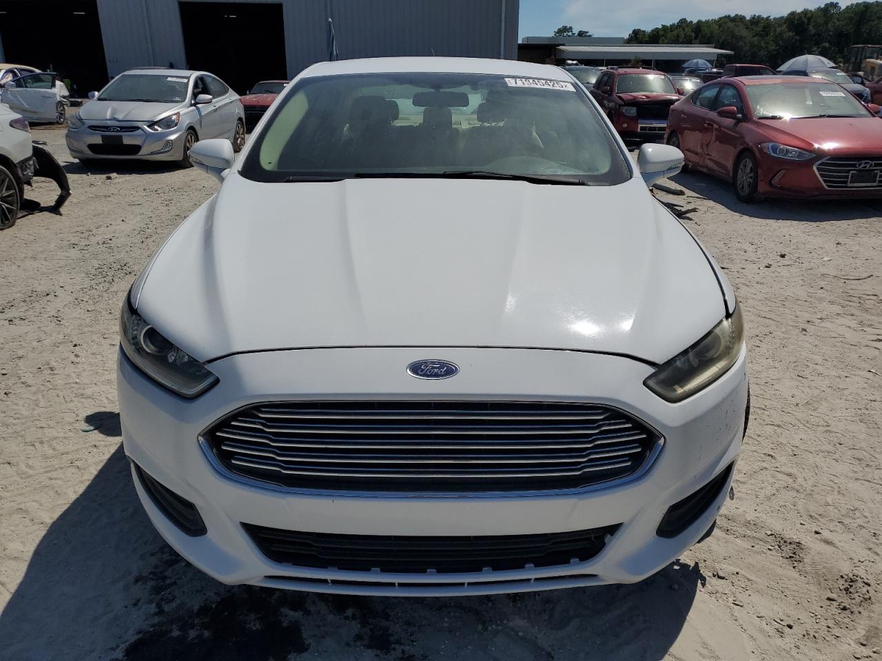 FORD FUSION SE