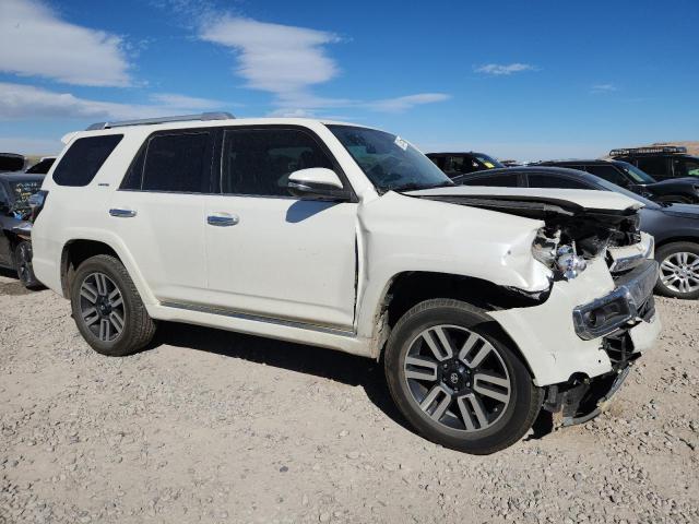 2017 TOYOTA 4RUNNER 4D JTEBU5JR4H5416697