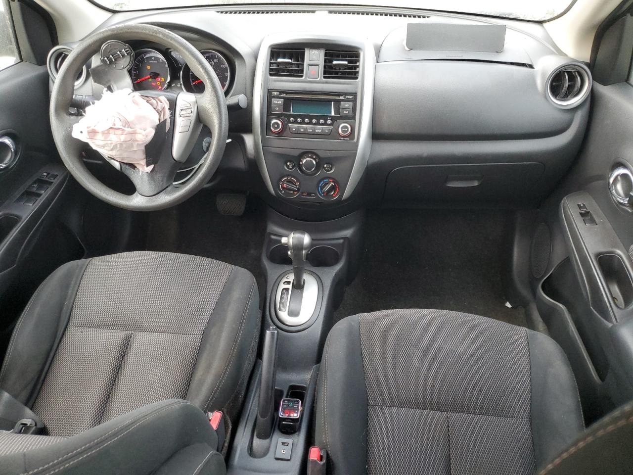 NISSAN VERSA S
