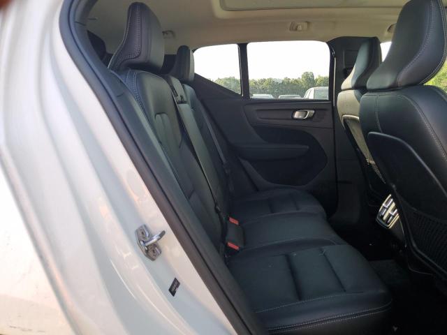 2021 VOLVO XC40 T5 MO YV4162UK4M2431832
