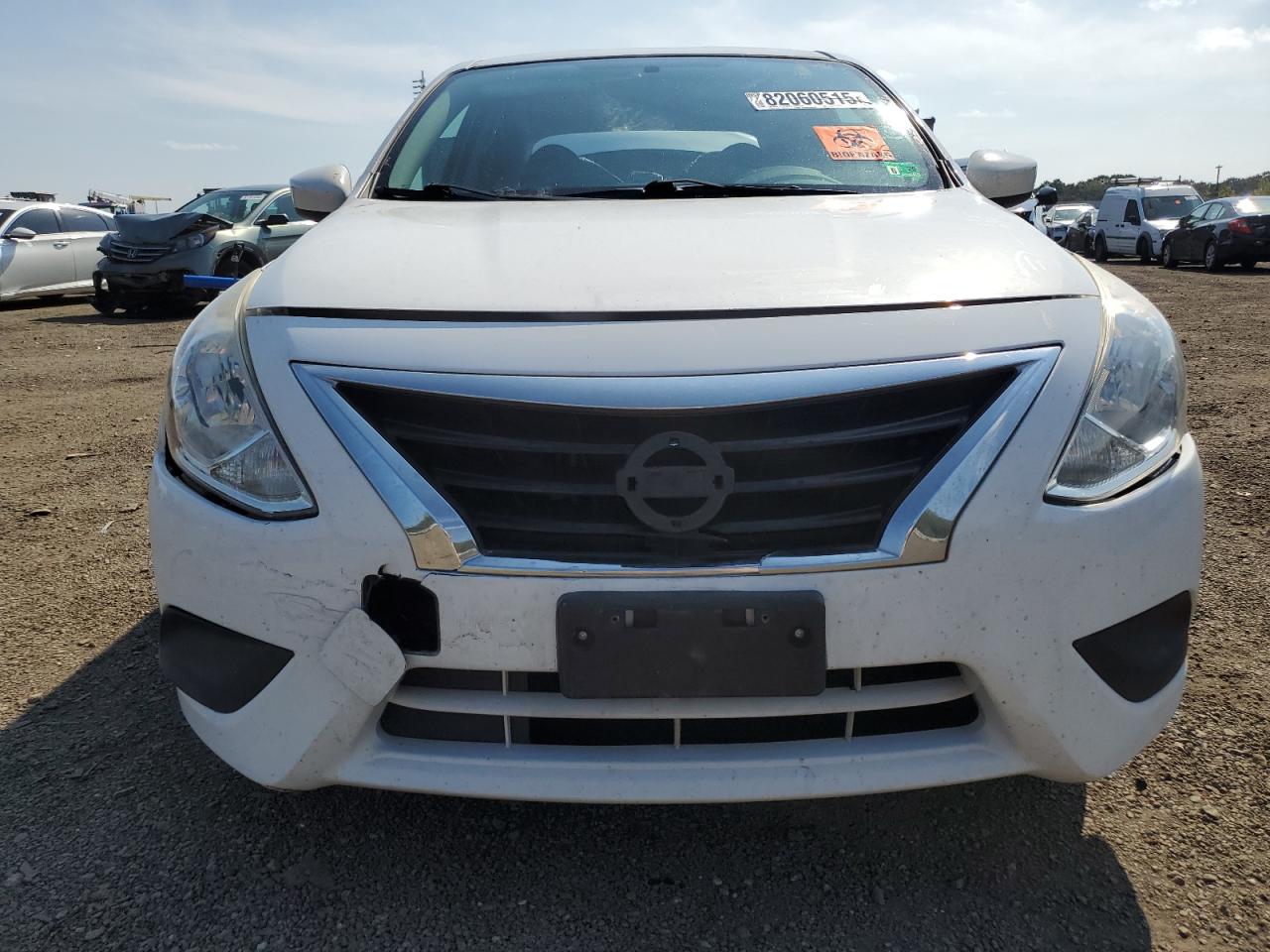 NISSAN VERSA S