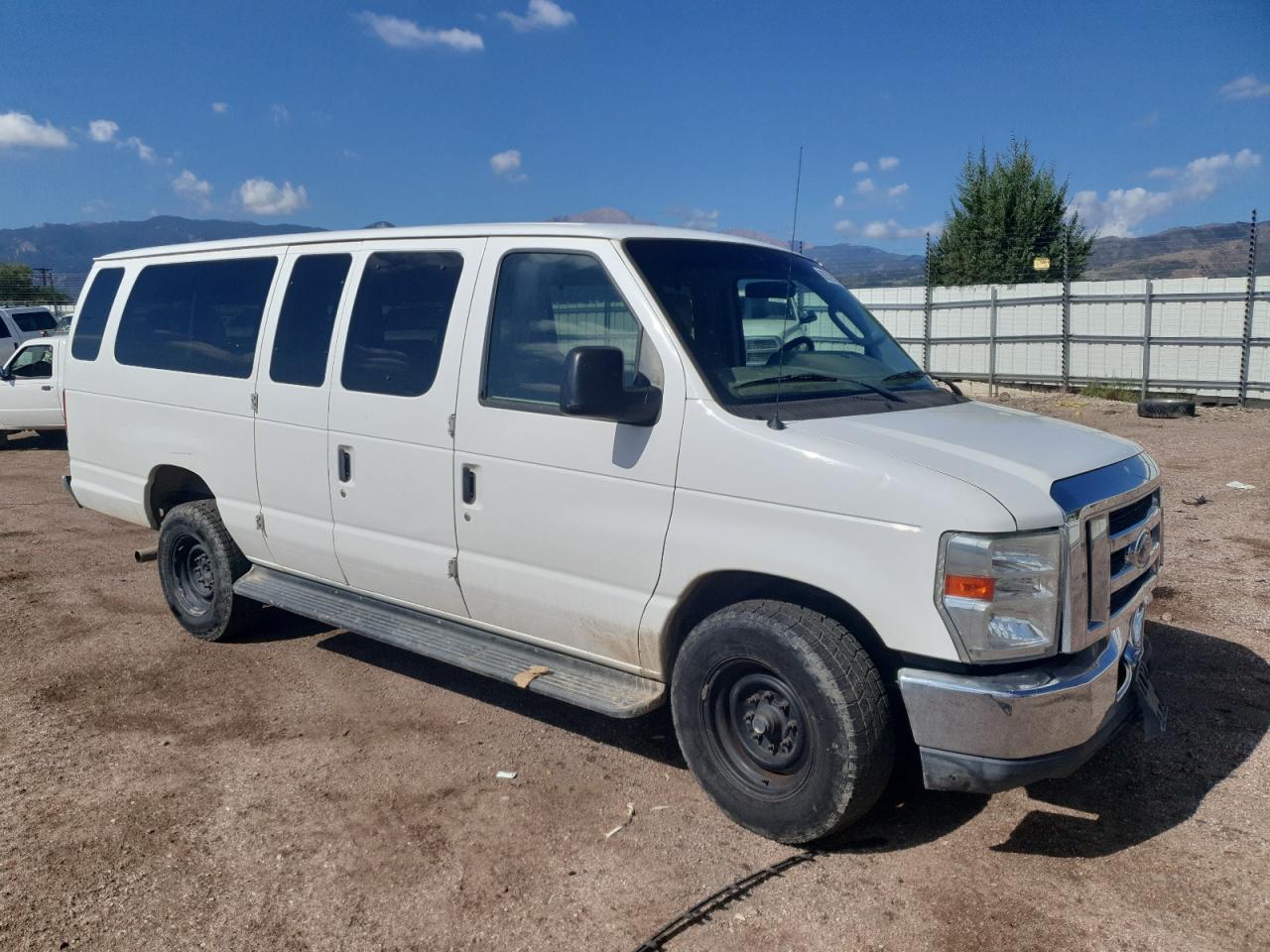 FORD ECONOLINE E350 SUPER DUTY WAGON