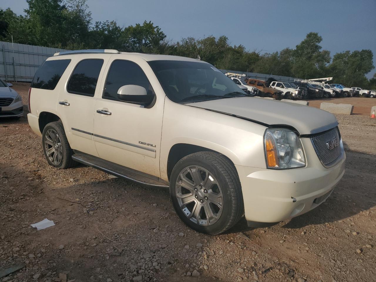 GMC YUKON DENALI