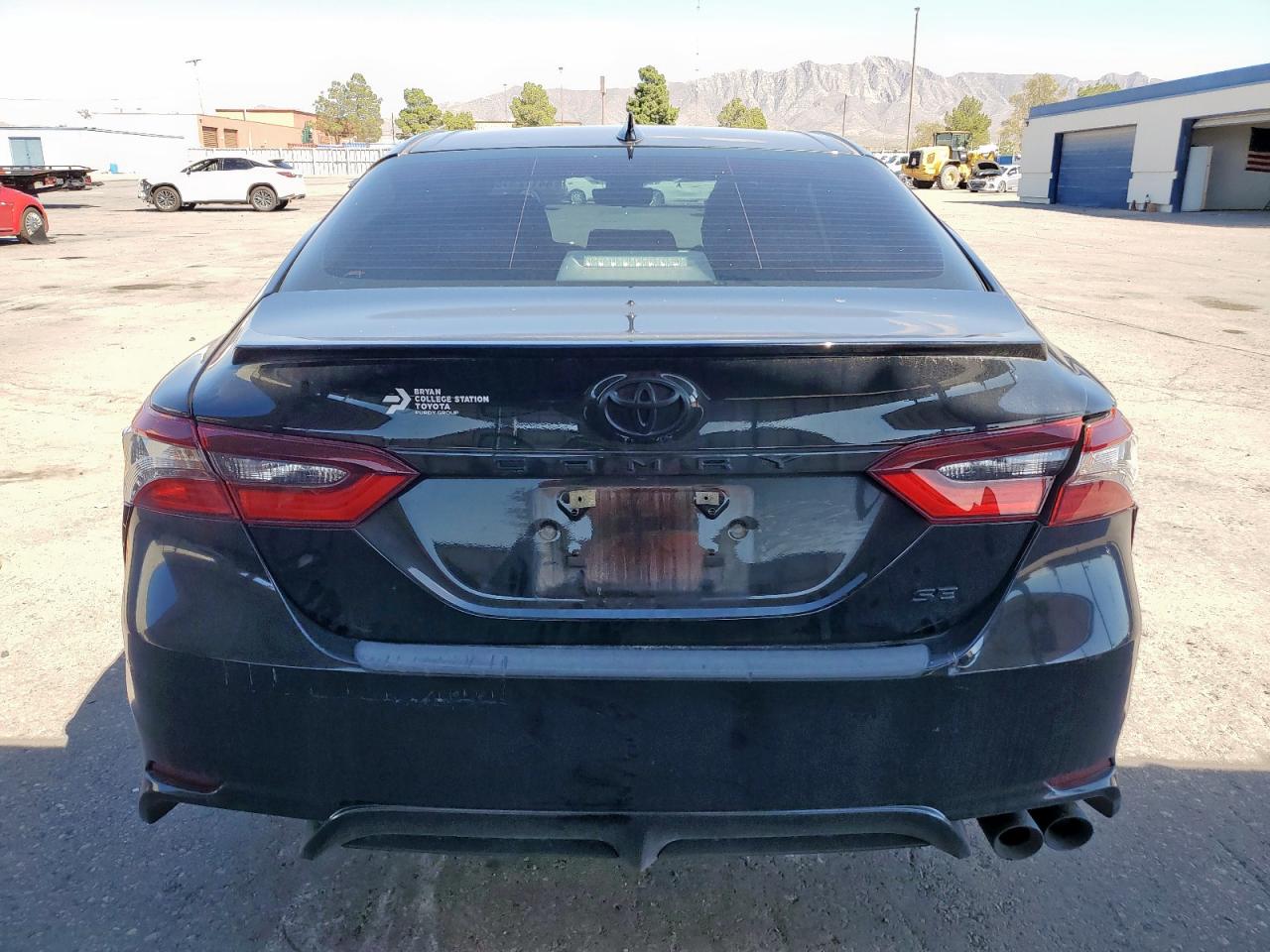 TOYOTA CAMRY SE NIGHT SHADE