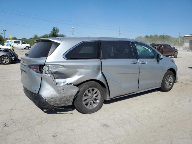 2021 TOYOTA SIENNA LE - 5TDKRKEC3MS007802