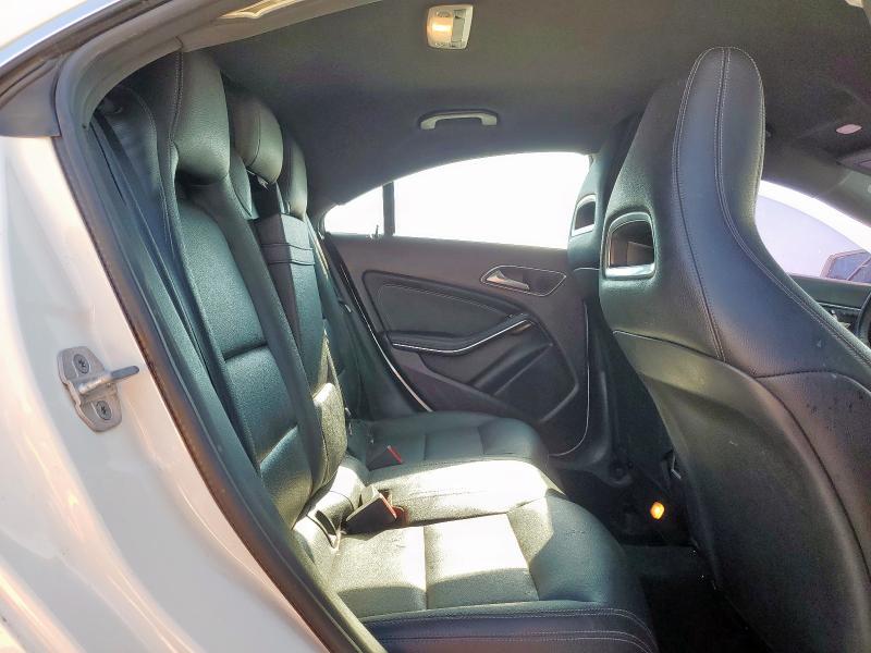 2018 MERCEDES-BENZ CLA 250 WDDSJ4EB0JN616329