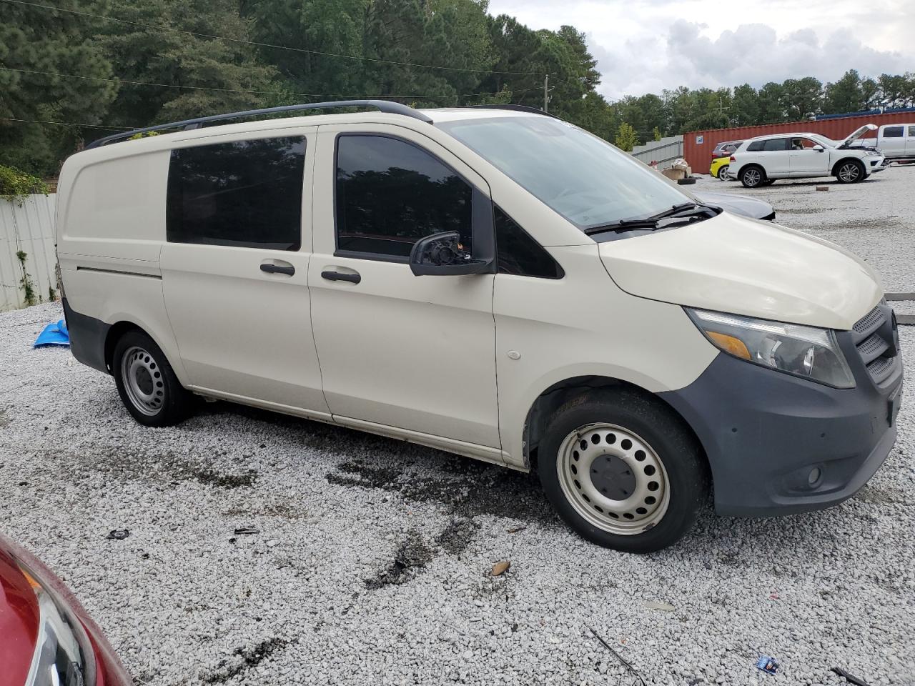 MERCEDES-BENZ METRIS