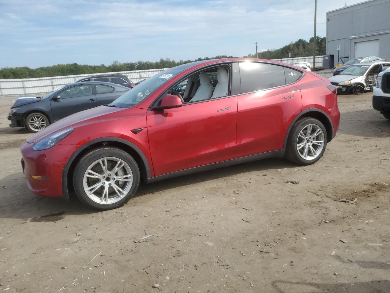 TESLA MODEL Y