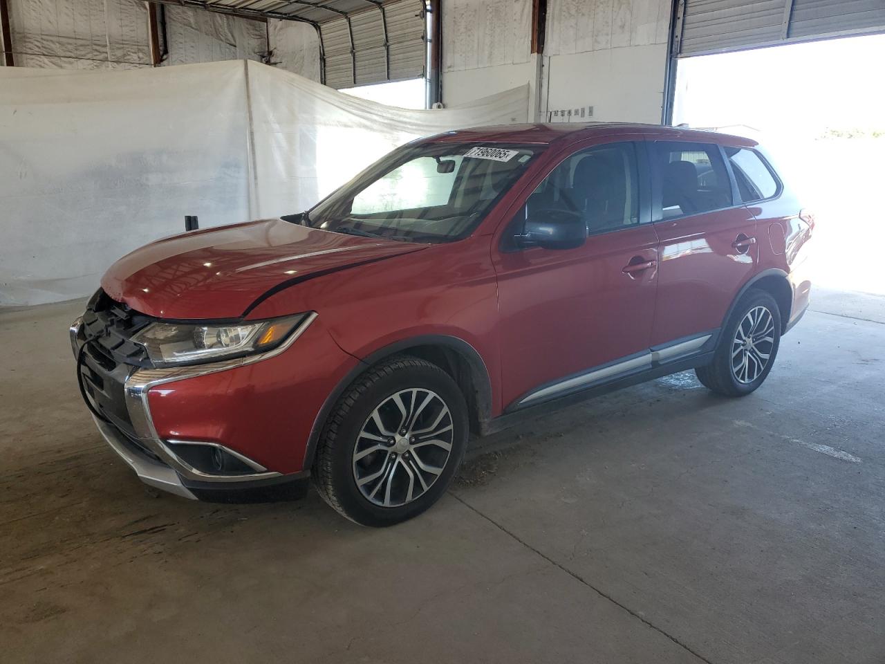 MITSUBISHI OUTLANDER SE
