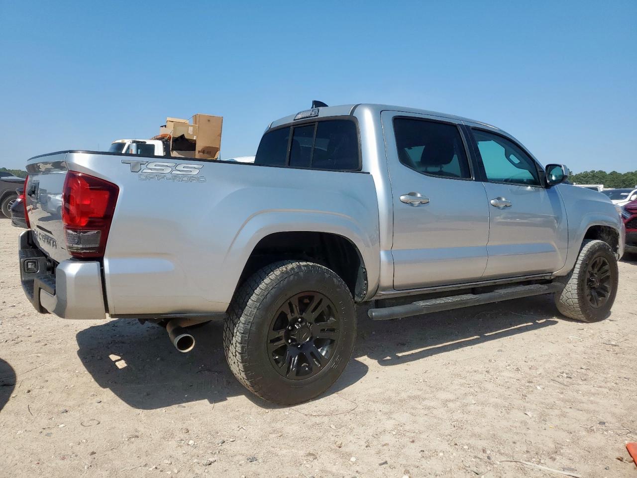TOYOTA TACOMA DOUBLE CAB