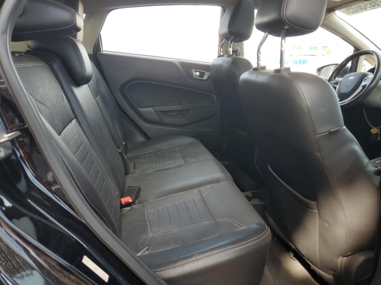 FORD FIESTA TITANIUM