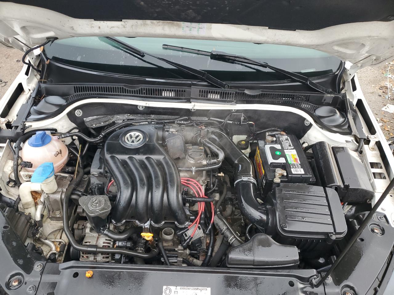 VOLKSWAGEN JETTA BASE