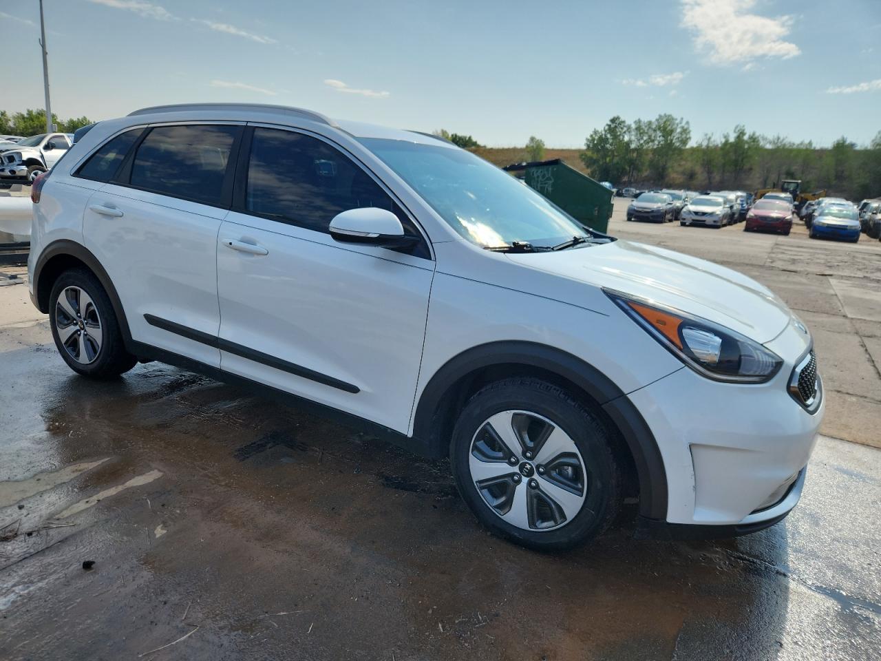 KIA NIRO EX