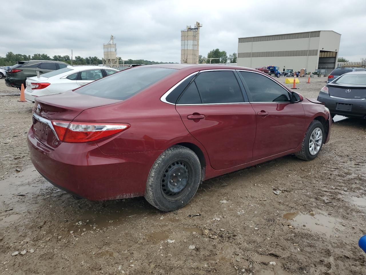 TOYOTA CAMRY LE