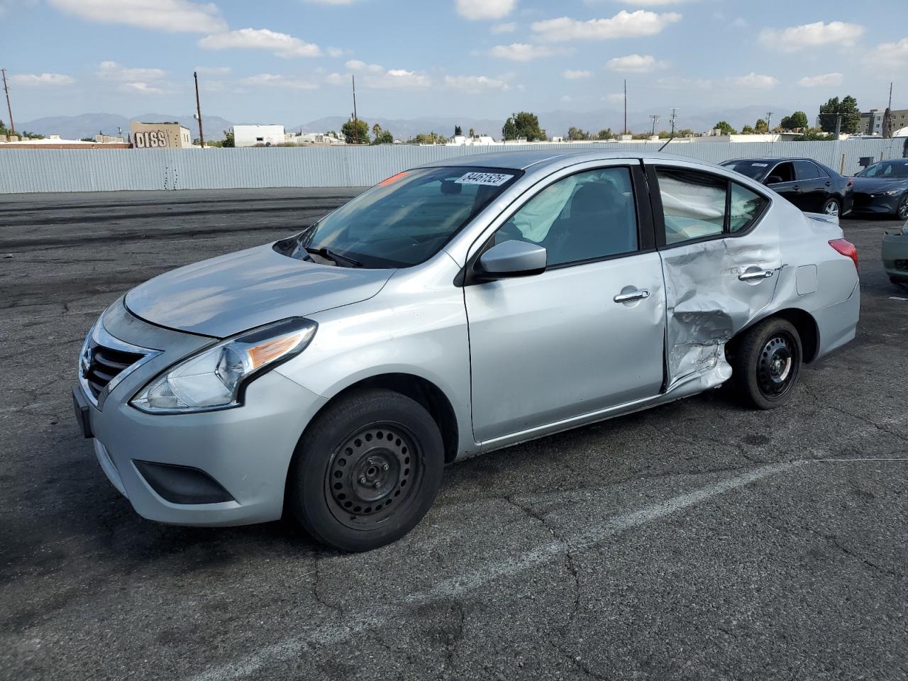 NISSAN VERSA S