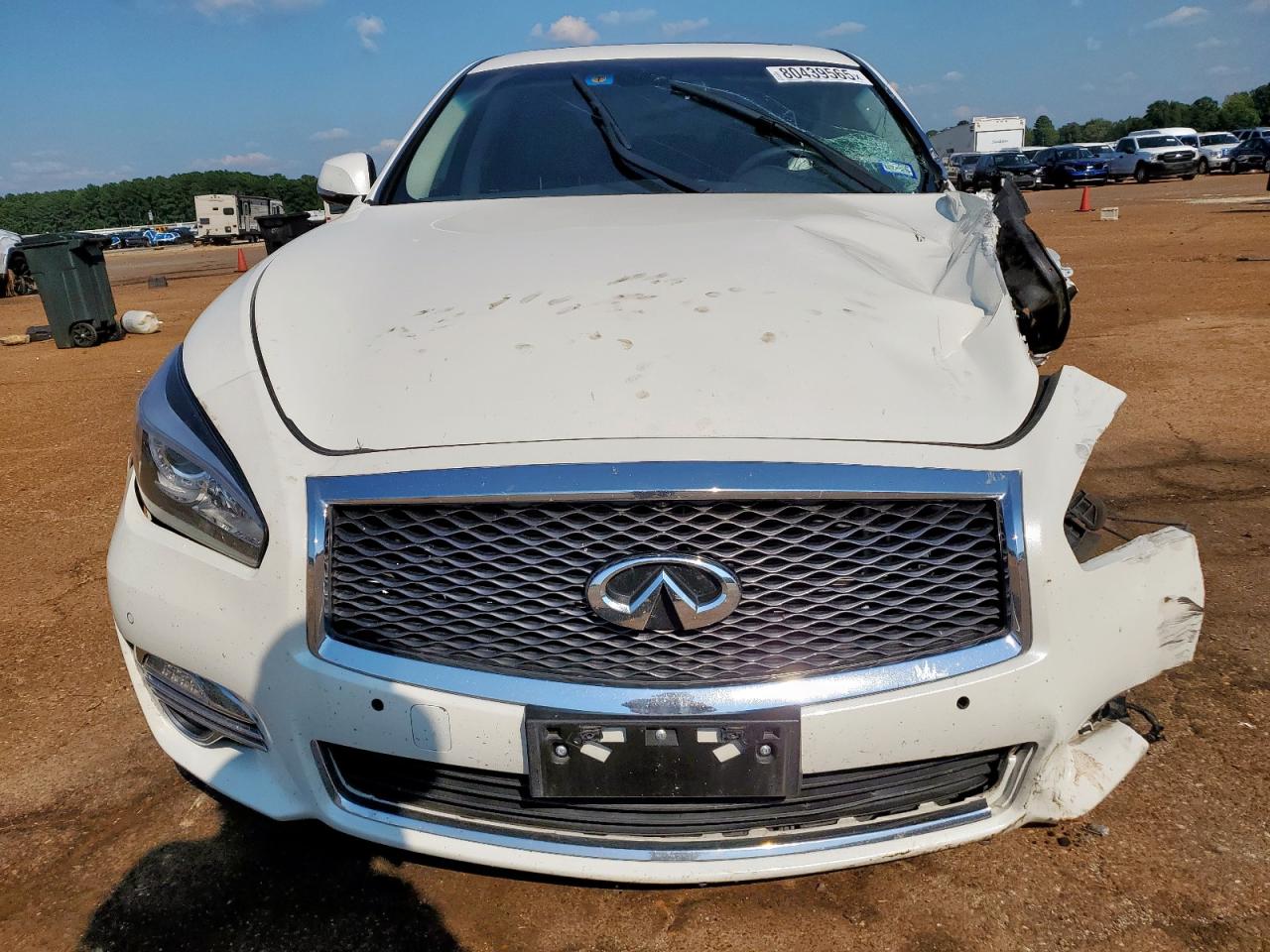 INFINITI Q70 3.7 LUXE