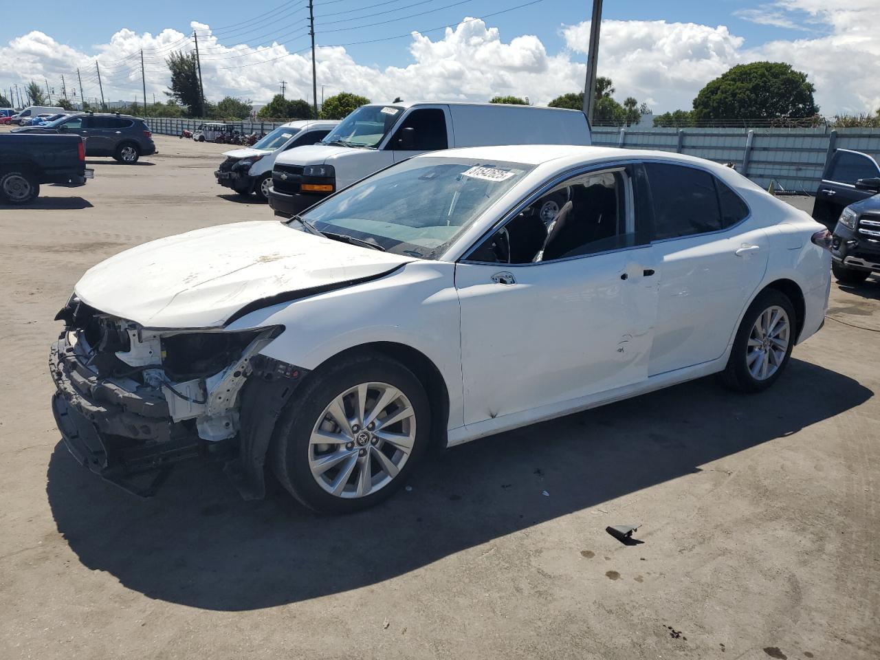 Lot #3301864016 2023 TOYOTA CAMRY LE