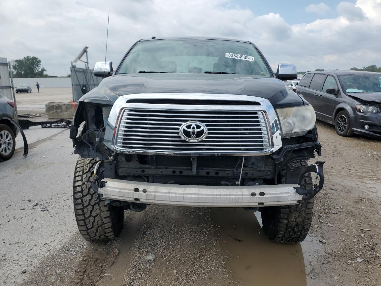 TOYOTA TUNDRA CREWMAX LIMITED