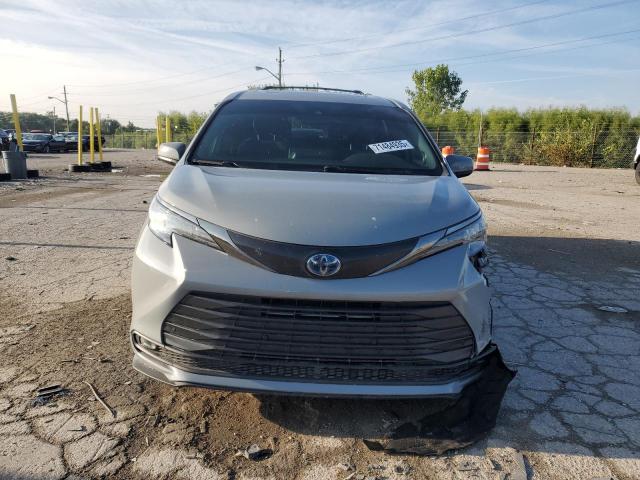 2022 TOYOTA SIENNA XLE - 5TDASKFC6NS056525