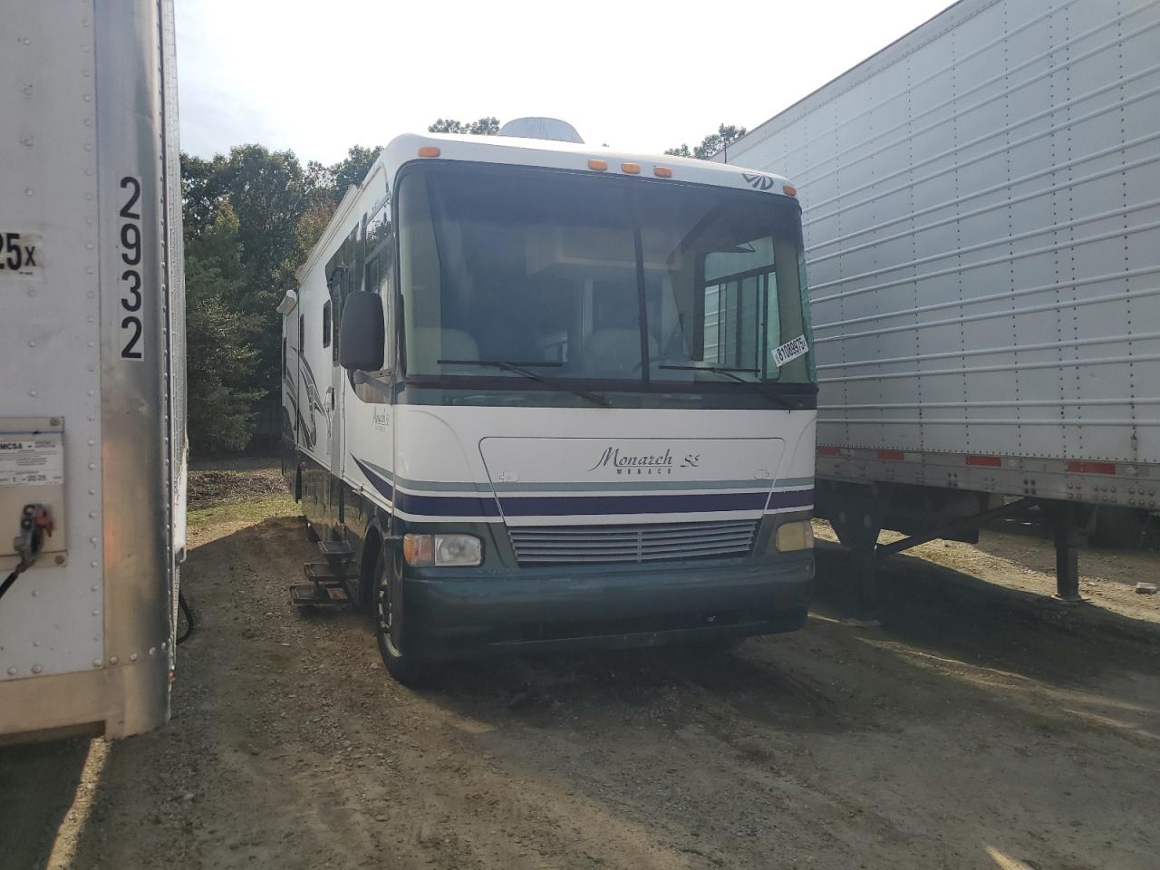 Lot #3246801856 2005 WORKHORSE CUSTOM CHASSIS MOTORHOME