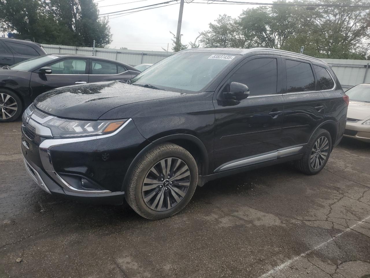 MITSUBISHI OUTLANDER SE