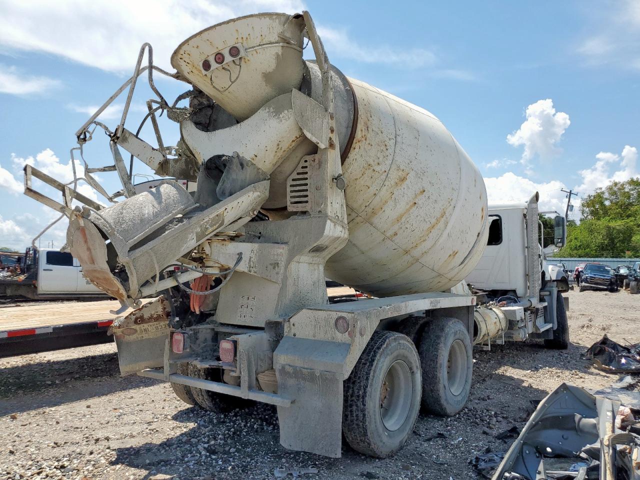 Lot #3271792661 2023 MACK GRANITE