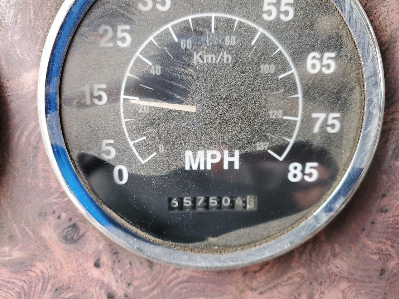 Lot #3294430511 2001 INTERNATIONAL 9200I