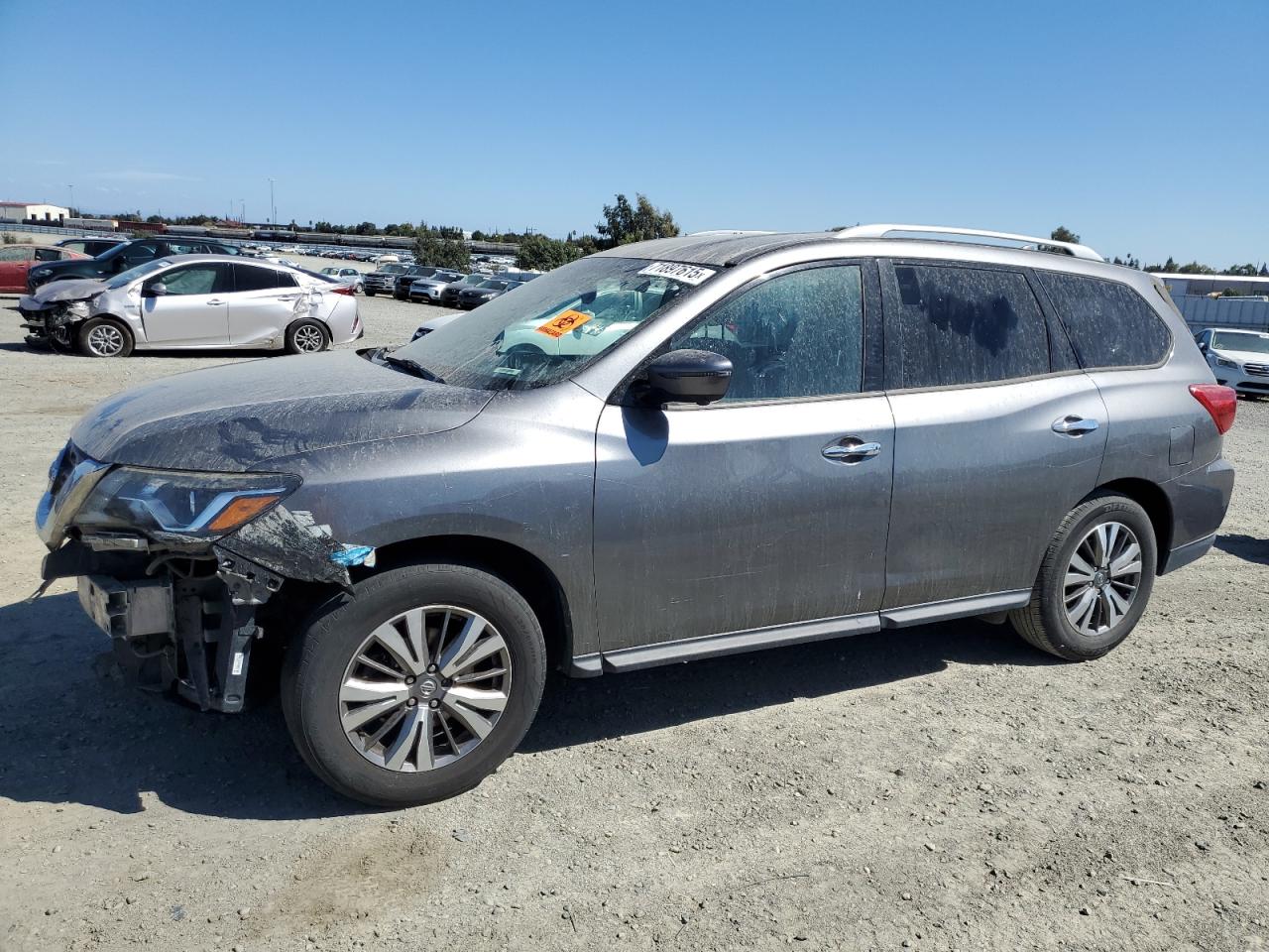 NISSAN PATHFINDER SL