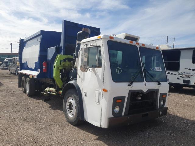 Global Auto Auctions: 2012 MACK 600 LEU600