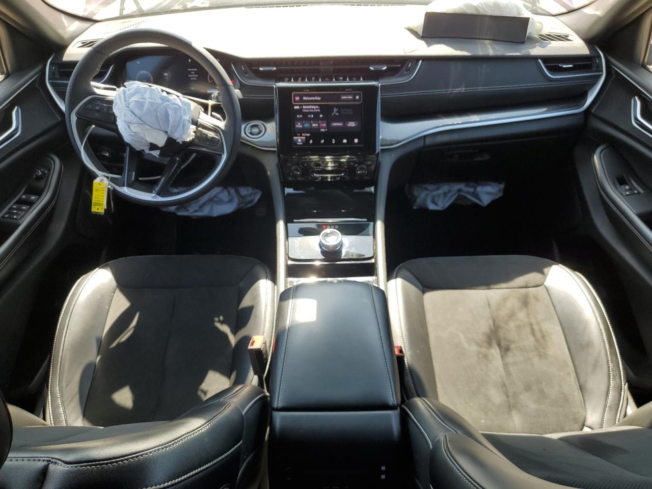 JEEP GRAND CHEROKEE L LAREDO