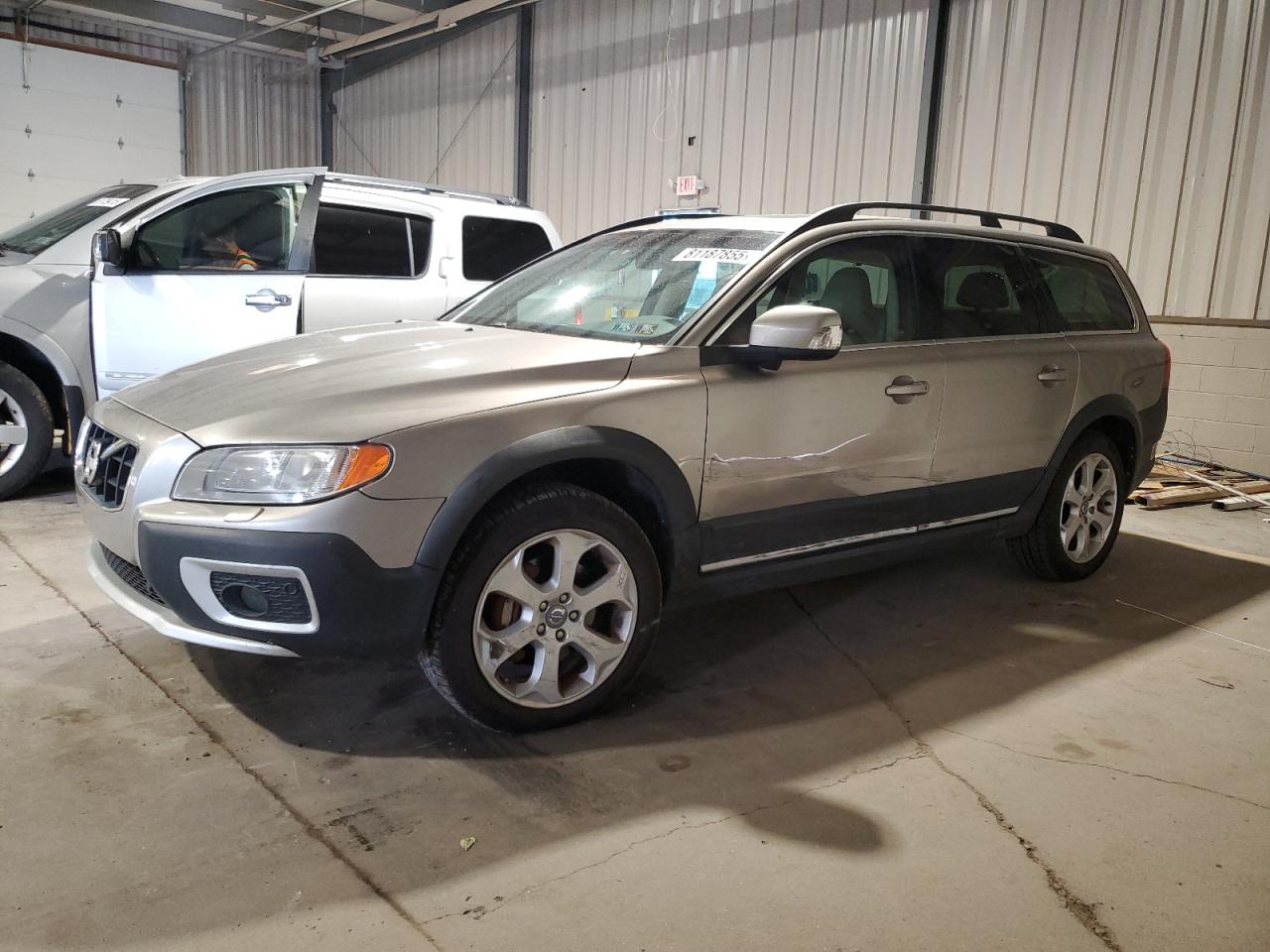 VOLVO XC70 T6