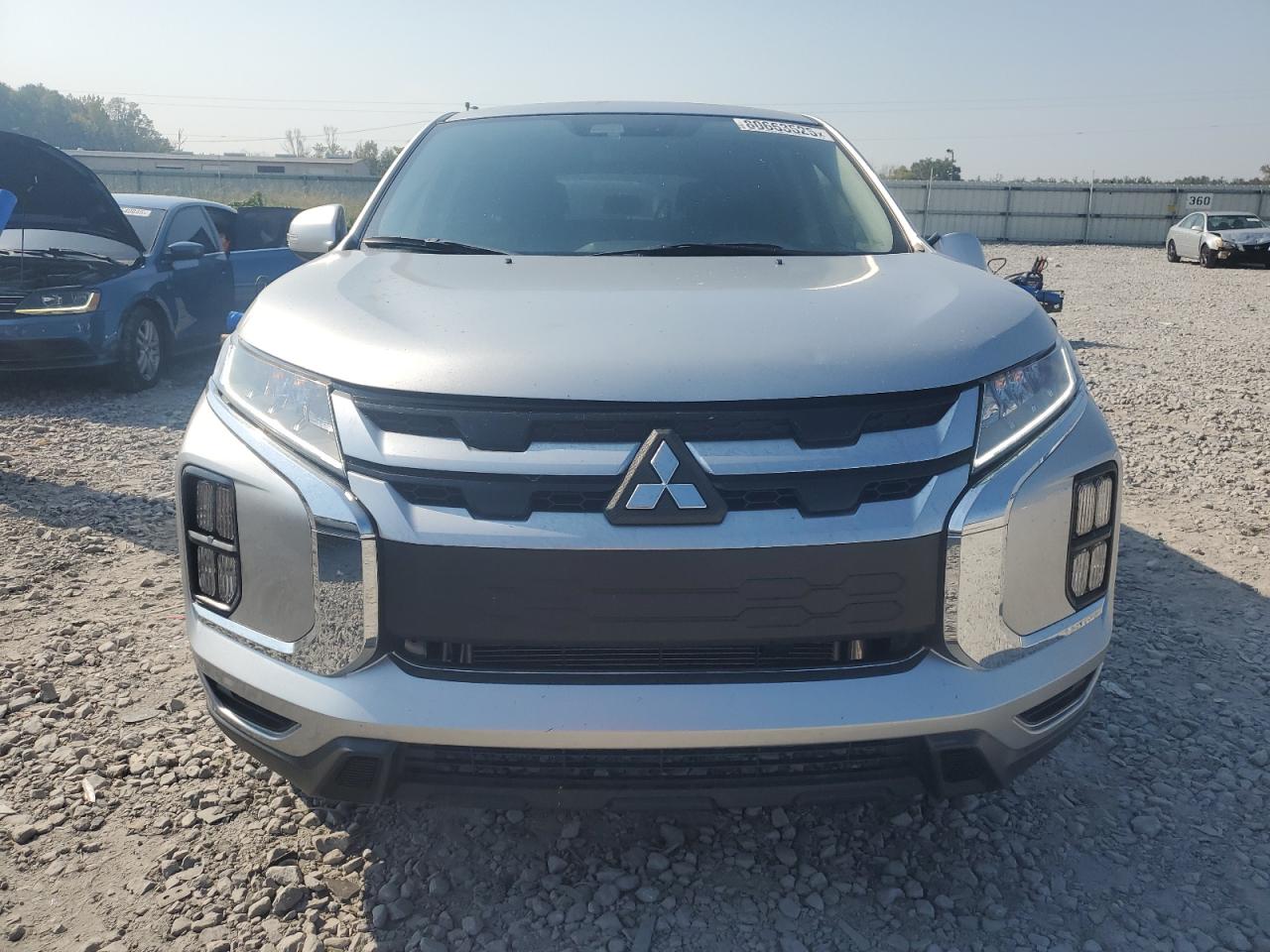 MITSUBISHI OUTLANDER SE