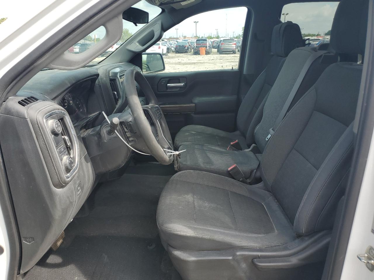 CHEVROLET SILVERADO C1500 LT