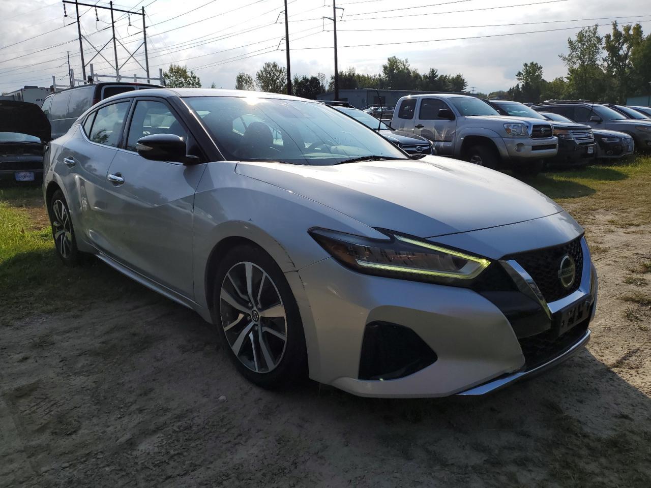 NISSAN MAXIMA SV