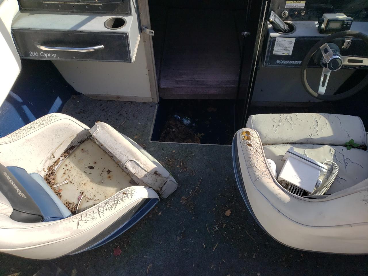 Lot #3261194969 1988 RINKER MARINE LOT