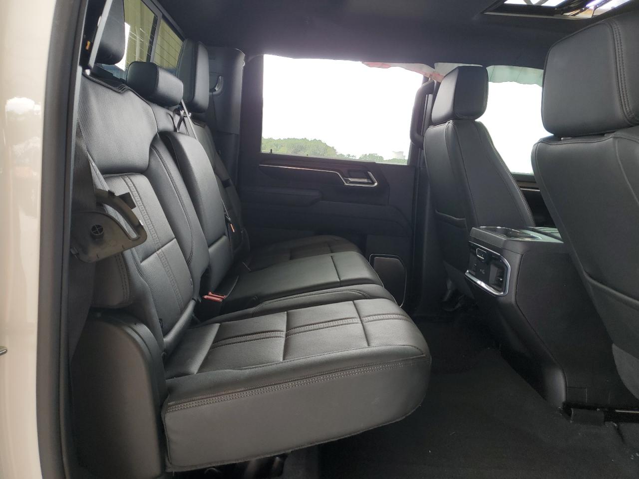 CHEVROLET SILVERADO K2500 HIGH COUNTRY