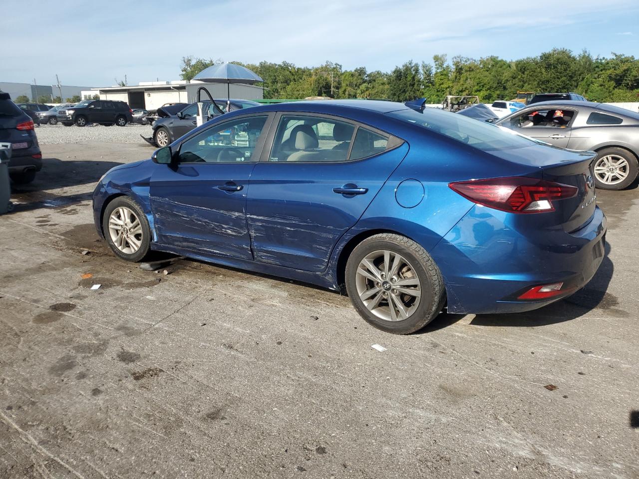 HYUNDAI ELANTRA SEL